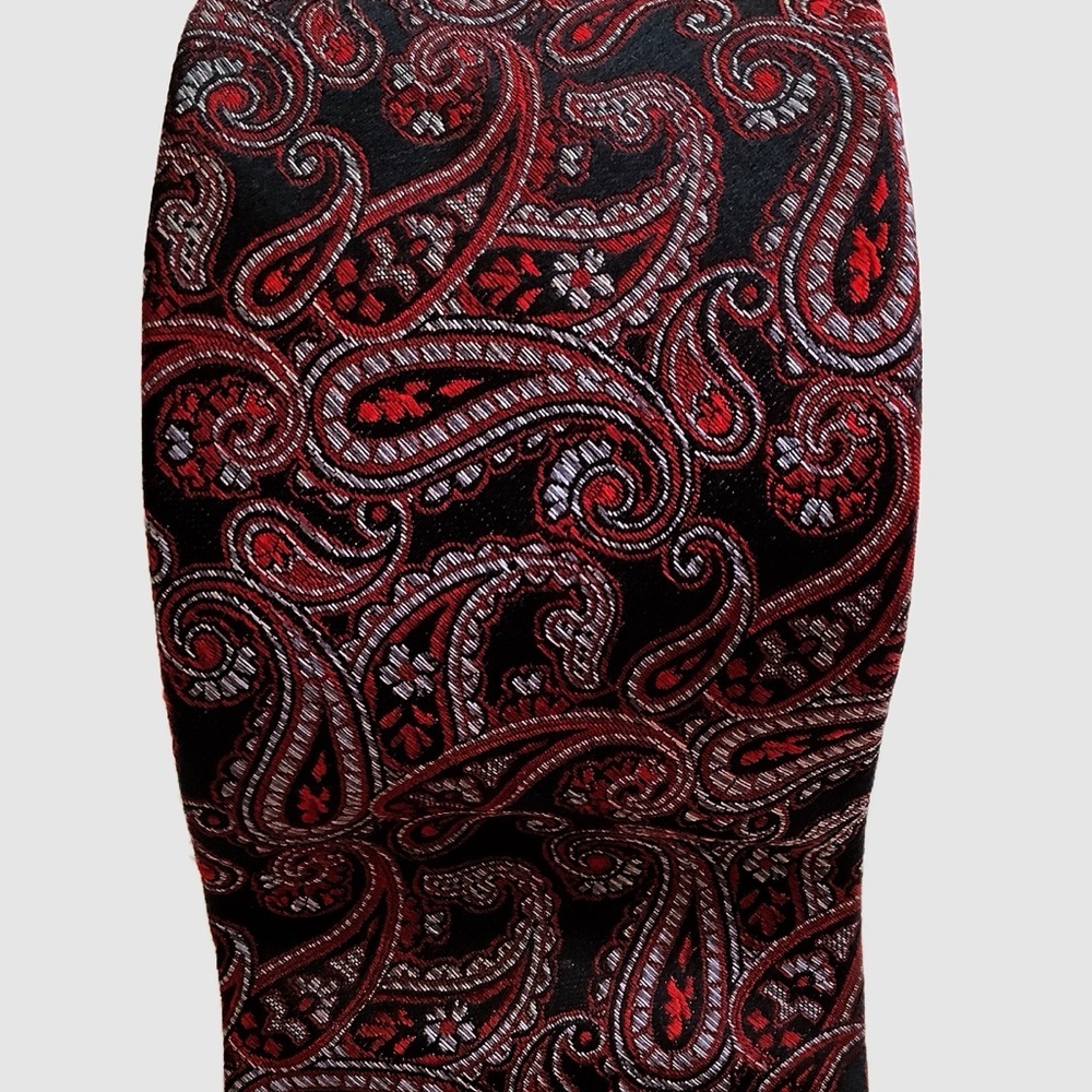 JOSEPH & FEISS Black & Red Dramatic Paisley Woven Silk Tie
